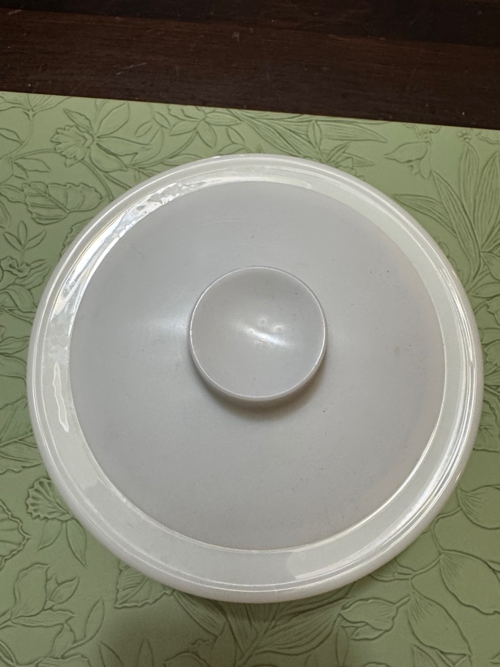 Pyrex White and Green Floral butter dish. - Picture 2 of 5